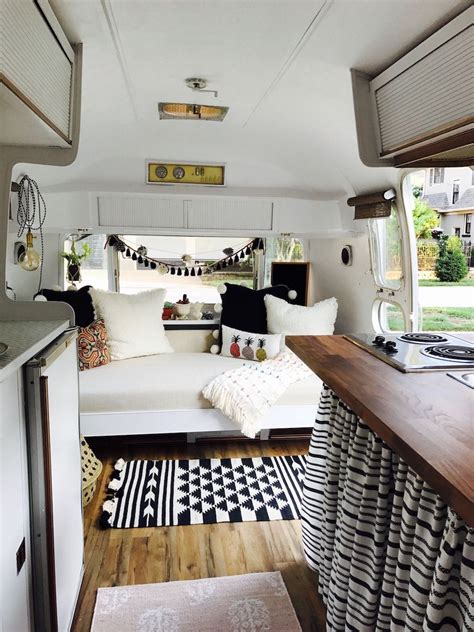 Adorable 70 Easy RV Travel Trailers Camper Remodel Ideas on A Budget
