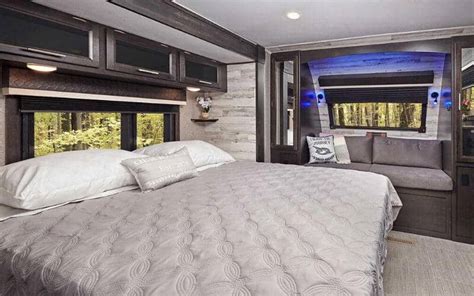 Rv With Big Bedroom