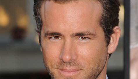 Ryan Reynolds Biography - Facts, Childhood, Family Life & Achievements