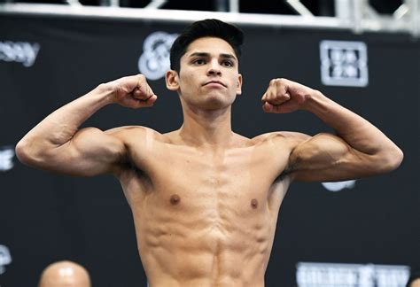 ryan garcia boxer weight