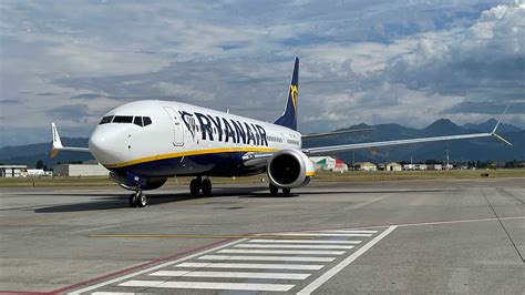 ryanair 737 max 8200