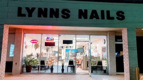 Natural Nails & Spa Nail Salon in Edwards