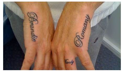 S Name Tattoo On Hand For Boy s s Tatuagem Na Mão, Tatuagens No Dedo