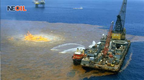 sự cố tràn dầu trên biển đông
