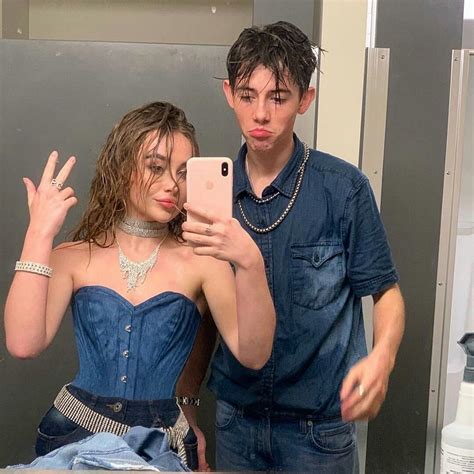 sabrina carpenter boyfriend 2023