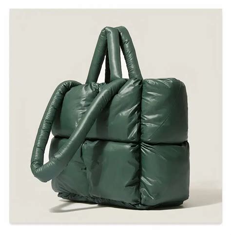 Grand sac cabas doudoune nuage taupe AALLARD de Megève