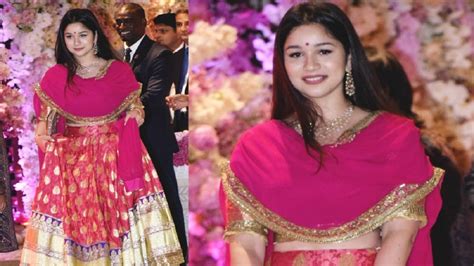 sachin tendulkar daughter engagement