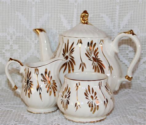 Sadler Teapot Set