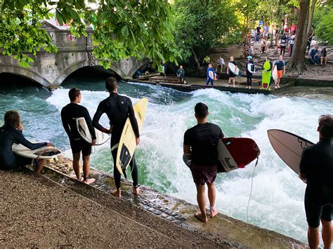 safety tips Eisbach wave