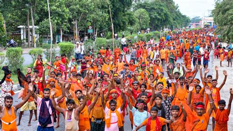 Saffron Clothes Meaning