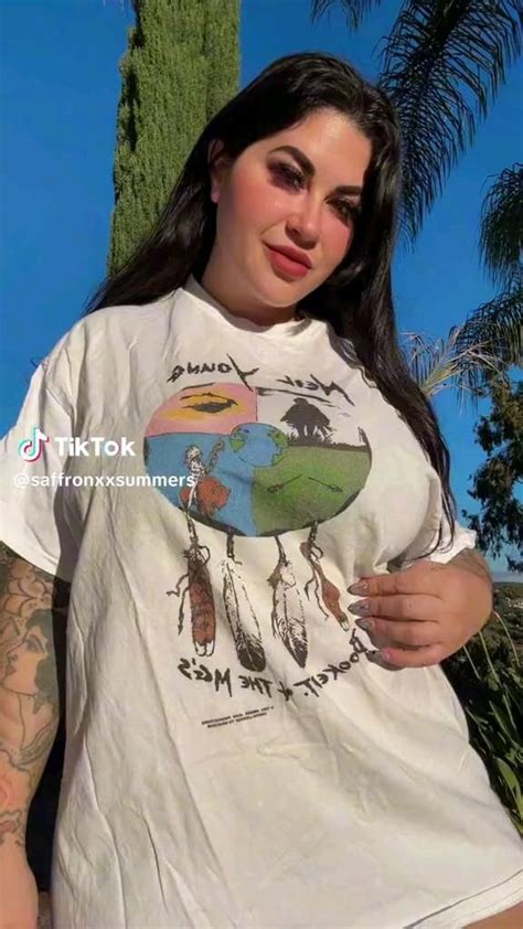 saffron nude summers