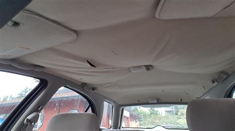 Sagging headliner car
