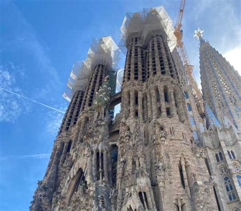 sagrada familia free entry