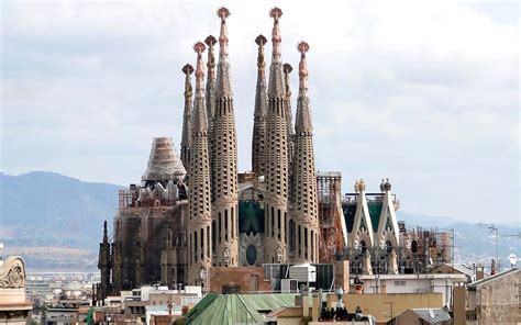sagrada familia guided tour with tower