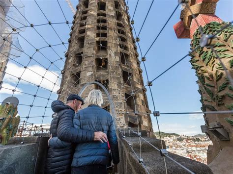 sagrada familia with tower access