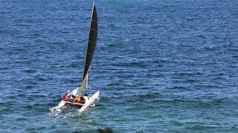 Sailing Catamaran Dinghy