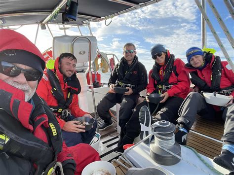 Sailing Expeditions Crew