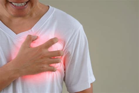 sakit dada sebelah kiri saat tarik nafas penyebab kecemasan dan stres