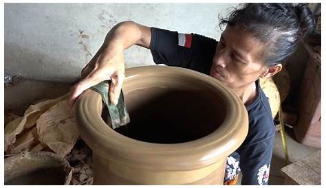 Proses Pembuatan Keramik dan Teknik Pembentukannya | kumparan.com