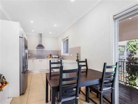 Salisbury House Guildford