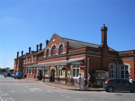 salisbury train station to salisbury hospital