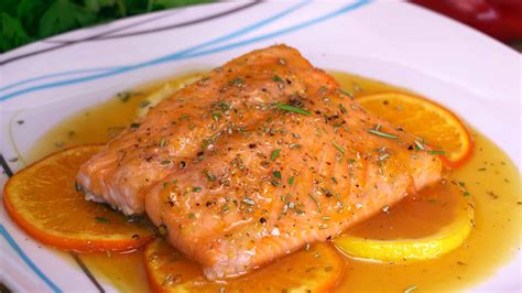 Receta de salmón en salsa de naranja con eneldo (sin nata). ¡Fácil y