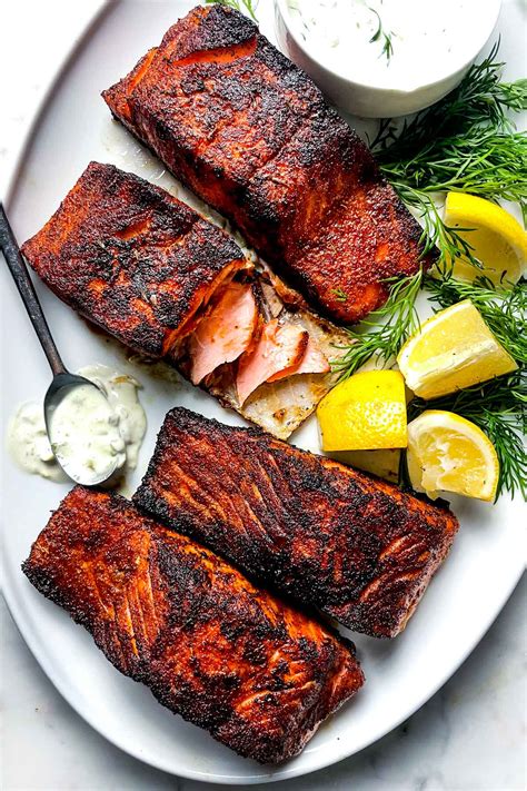 Grilled salmon with lemon and herbs