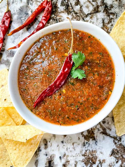 salsa with chile de arbol