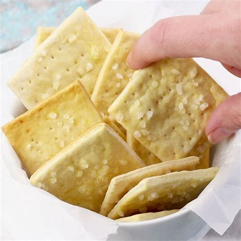 Saltine Crackers Without Yeast
