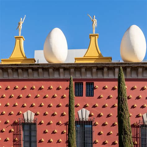 salvador dali maison figueras