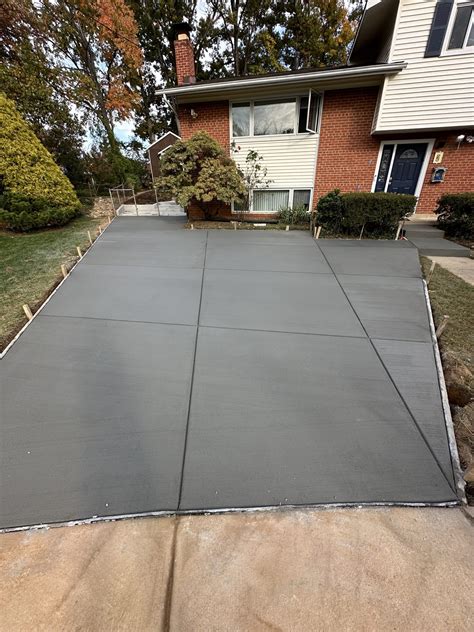 sam the concrete man moco