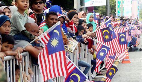 Sambutan Kemerdekaan ke-64 Malaysia Dibayangi Krisis Politik Tidak