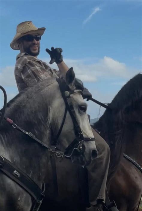 sampedro cabalgando fans