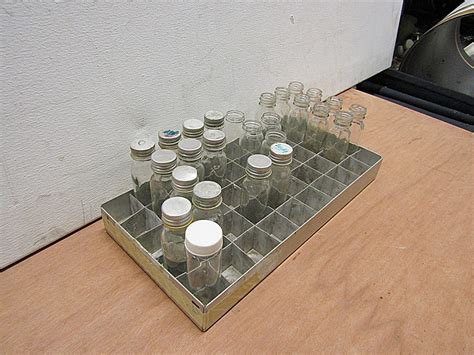 Sample Bottle Tray