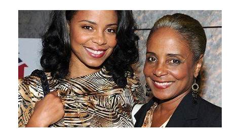 Sanaa Lathan Parents 's Father Stan Is A Famous TV Director