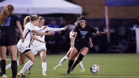 Super Bowl 50 Tempers flare over NFL using Santa Clara soccer park