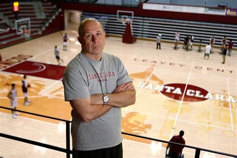 santa clara university basketball coach