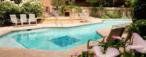 santa fe accommodation with pool