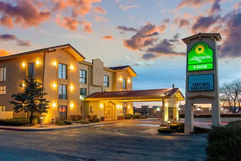 santa fe new mexico airport hotels