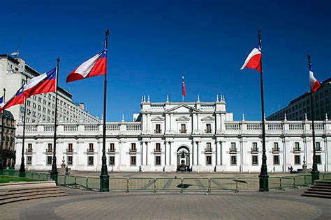 santiago la sede del gobierno chileno