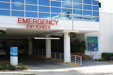 sarasota memorial emergency room