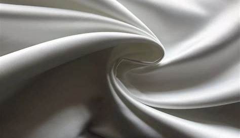 Satin Mat Wholesale Luxe Stretch te Fabric White 25 Yard Bolt