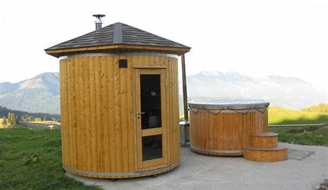Fasssauna mit Holzofen und Vorraum | Outdoor garden sauna | Udendørs