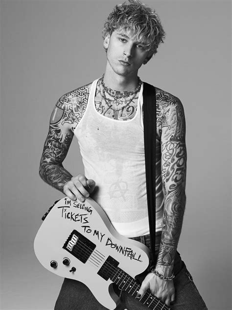 "Machine Gun Kelly General Admission" drops tonight! hiphopheads