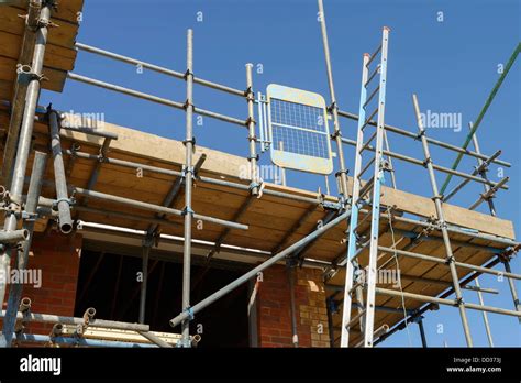 Scaffolding Using Ladders