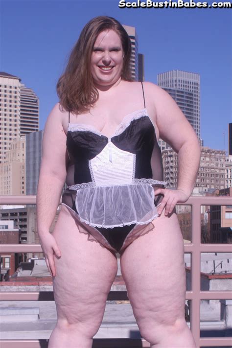 scale bustin babes 17