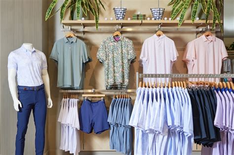 Scale Clothing Store