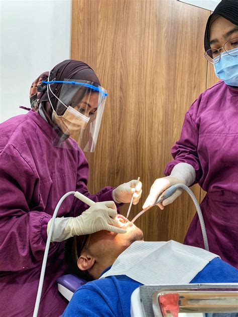 Harga Cuci Gigi Di Klinik Swasta 2020