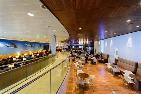 schiphol airport klm business class lounge