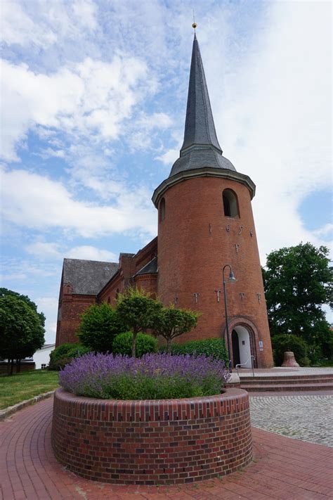 Schleswig Community Building